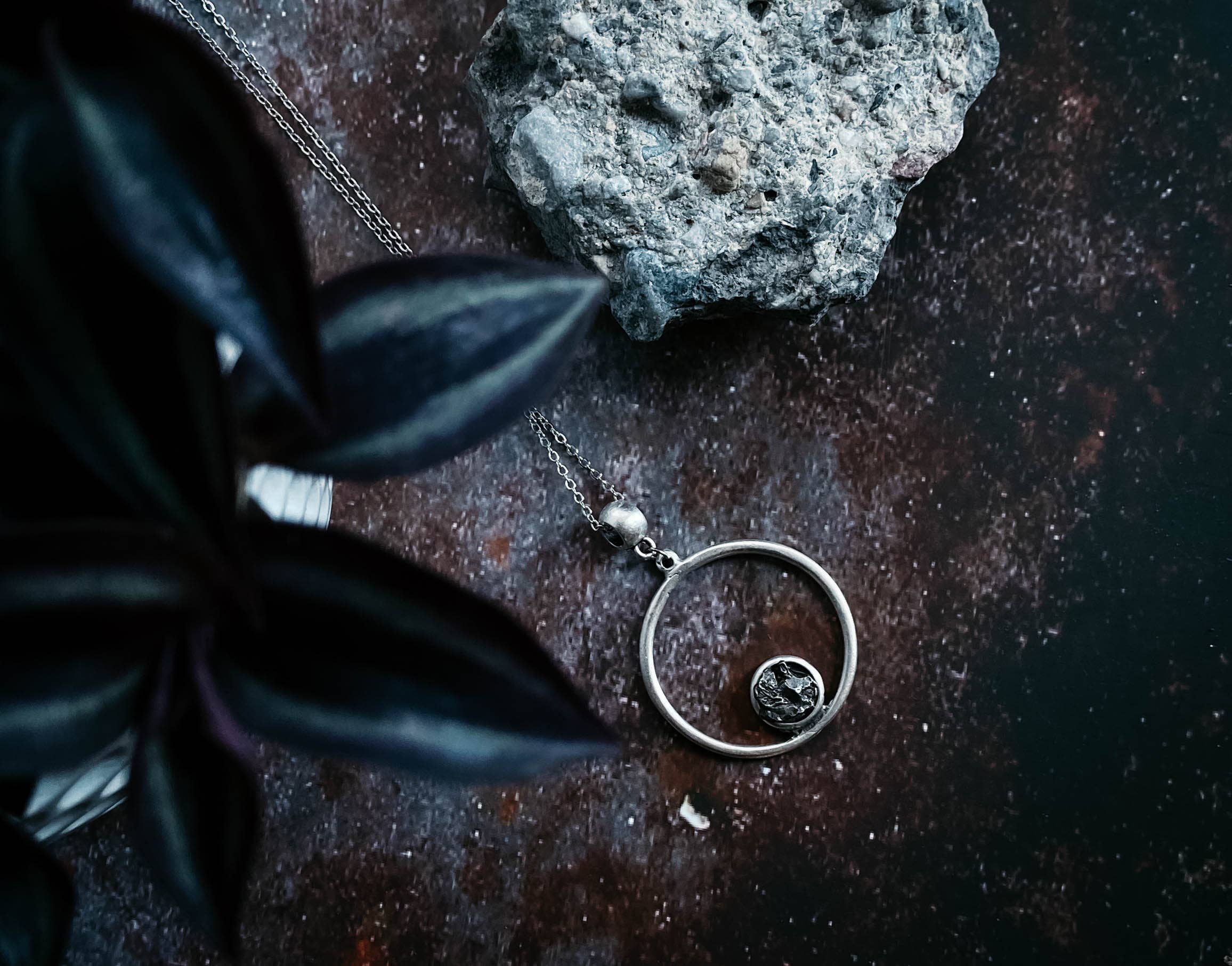 Yugen Handmade - Wholesale Pendant/Charm Necklace - Circle Meteorite Necklace2