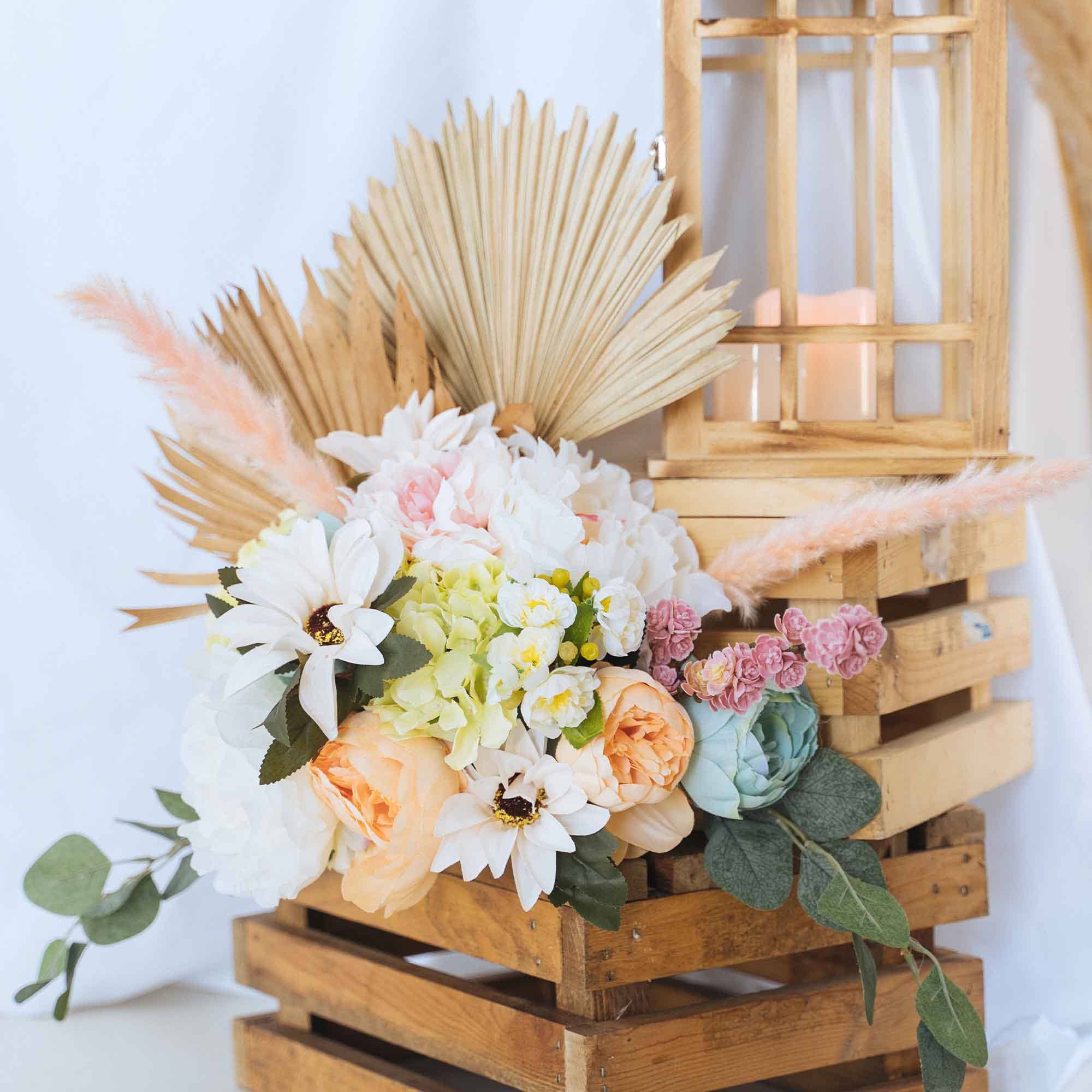 Portofino International Trading, USA - Wholesale Dried/Pressed Flowers - Dried Palm Leaf Fan - 14“1