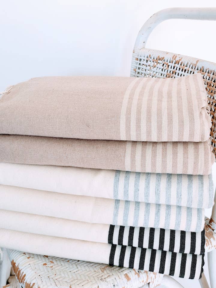 Driedubbele maat / Tafellaken / Bedsprei / Familie stranddeken voor wholesale door wonderfouta