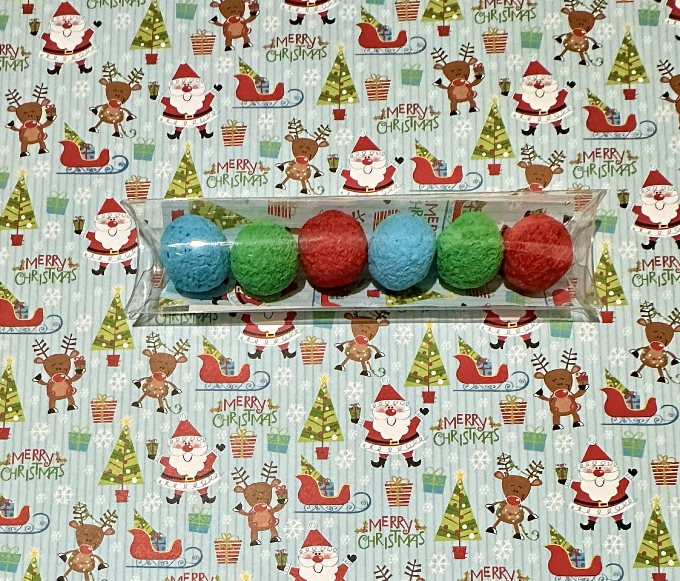 Gifts That Bloom - Wholesale Plant Seeds - Wildflower Seed Bombs with Merry Christmas Background1