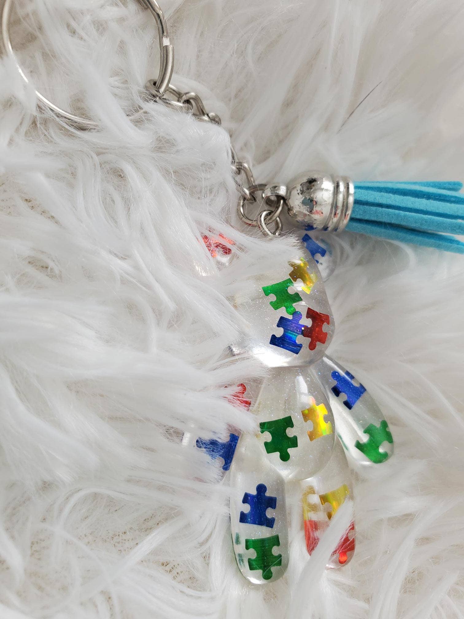 Tots And Tumblers Art – wholesale Keychain – Women's – Autism Awareness Resin Bear Keychain6