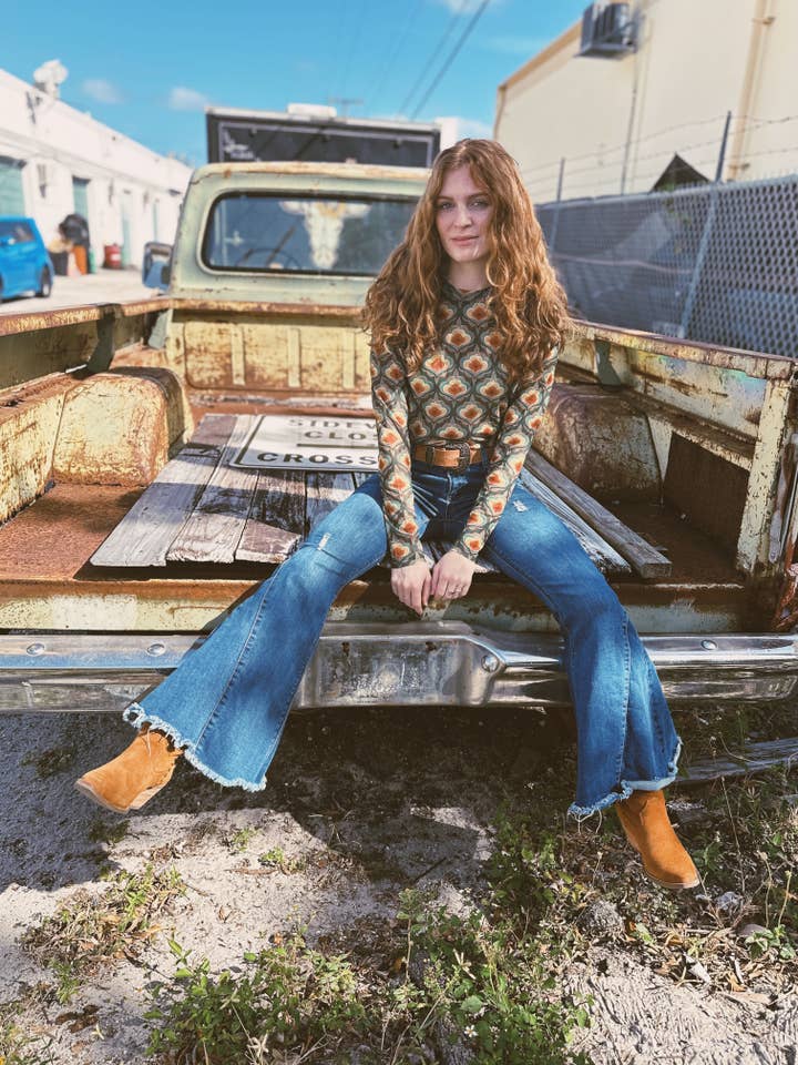 Lil Bee's Bohemian Brand - Wholesale Knit Top - Women's - PRE PACK Vagabond Retro Green Tulip Mesh Top (1S-2M-2L-1XL)
