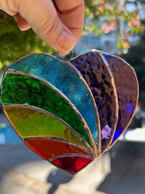 Stained glass stars and Talavera – wholesale Solfångare – Handgjord regnbågsfärgad glashjärta solfångare3