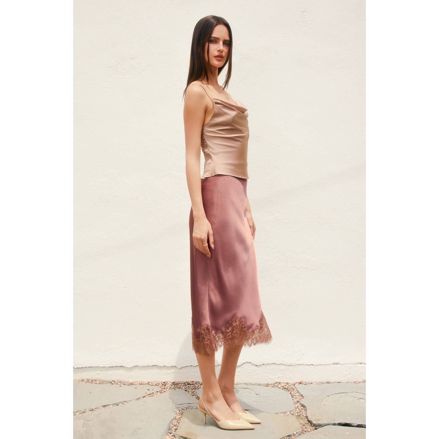 Dress Forum - Venta al por mayor Falda - Mujer - Falda lápiz de satén opaco con dobladillo de encaje (1)7