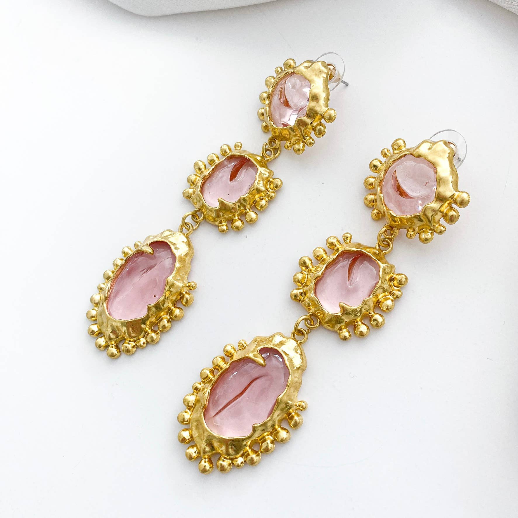 Nicholls Jewellery – wholesale Dangle earrings – Vintage Long Dangle Pink Statement Earrings4