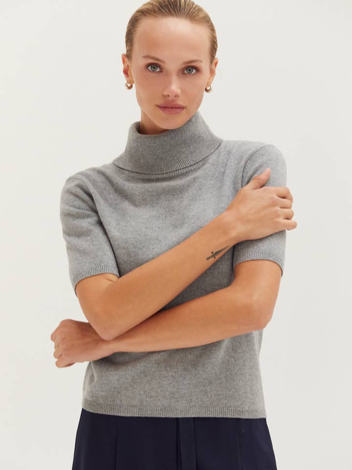 CT9256 - Elena Turtleneck Cashmere-Blend Top for wholesale by Crescent