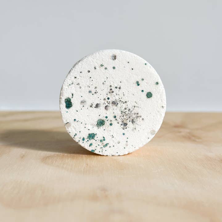 The Winter Shower Steamer for wholesale by Only The Good Stuff UK