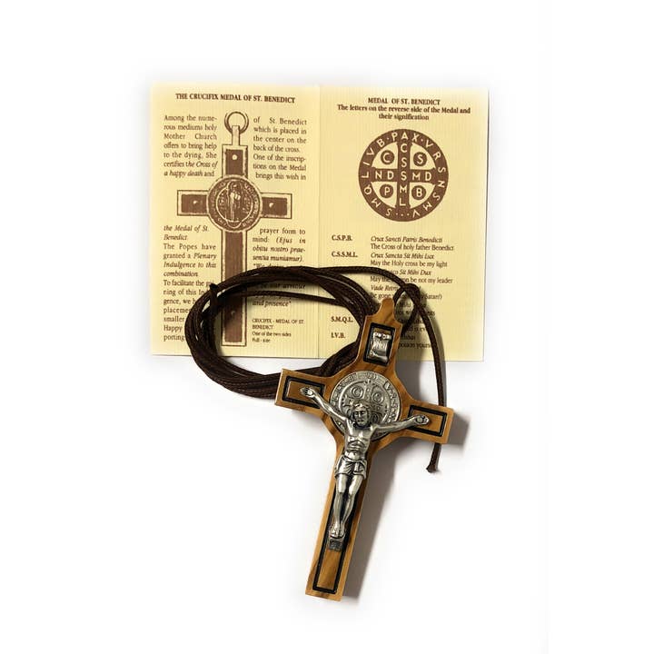 Costa Articoli Religiosi - Wholesale Wall Cross - St. Benedict cross in olive tree cm. 8x4.5 with cord