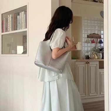 Pretty Persuasions - Wholesale Shoulder Bag - Women's - P25012 Shoulder Bag0