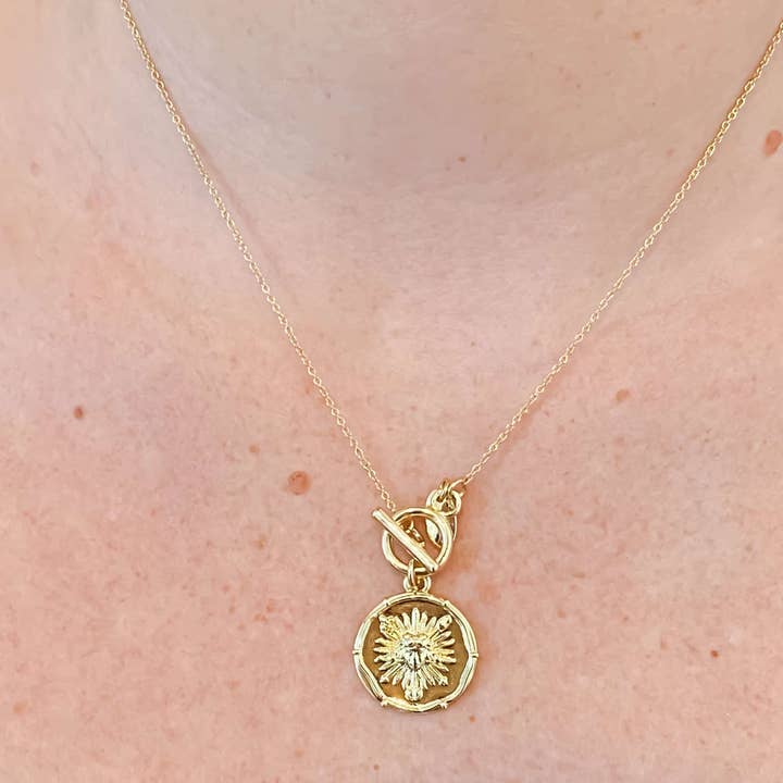 Collier Aurora Medallion pour la vente par Rand Design