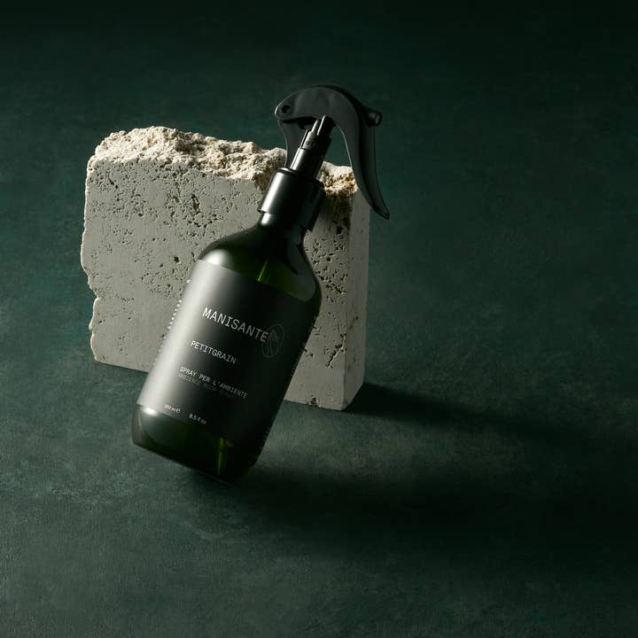 Manisante – Großhandel Raum- & Wäschespray – Petitgrain Umweltfreundliches Spray, vegan und nachhaltig3