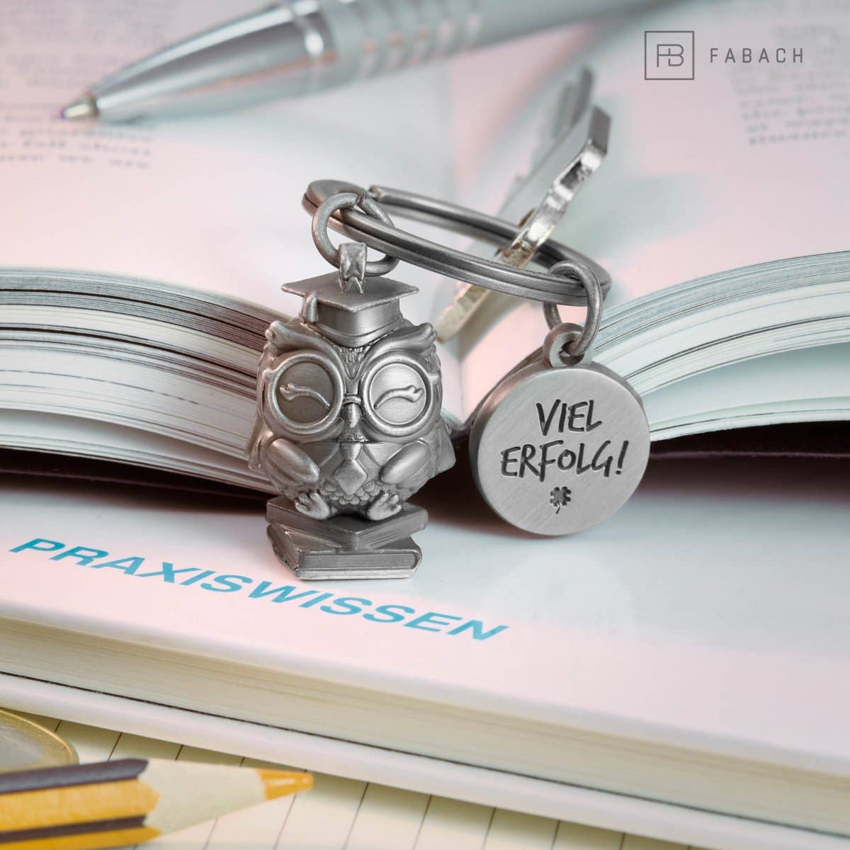 FABACH – Die Schlüsselanhänger-Schmiede - Wholesale Keychain - Unisex - Good luck keychain with owl and engraving "Good luck" - Good luck charm for graduation - Good luck exam4