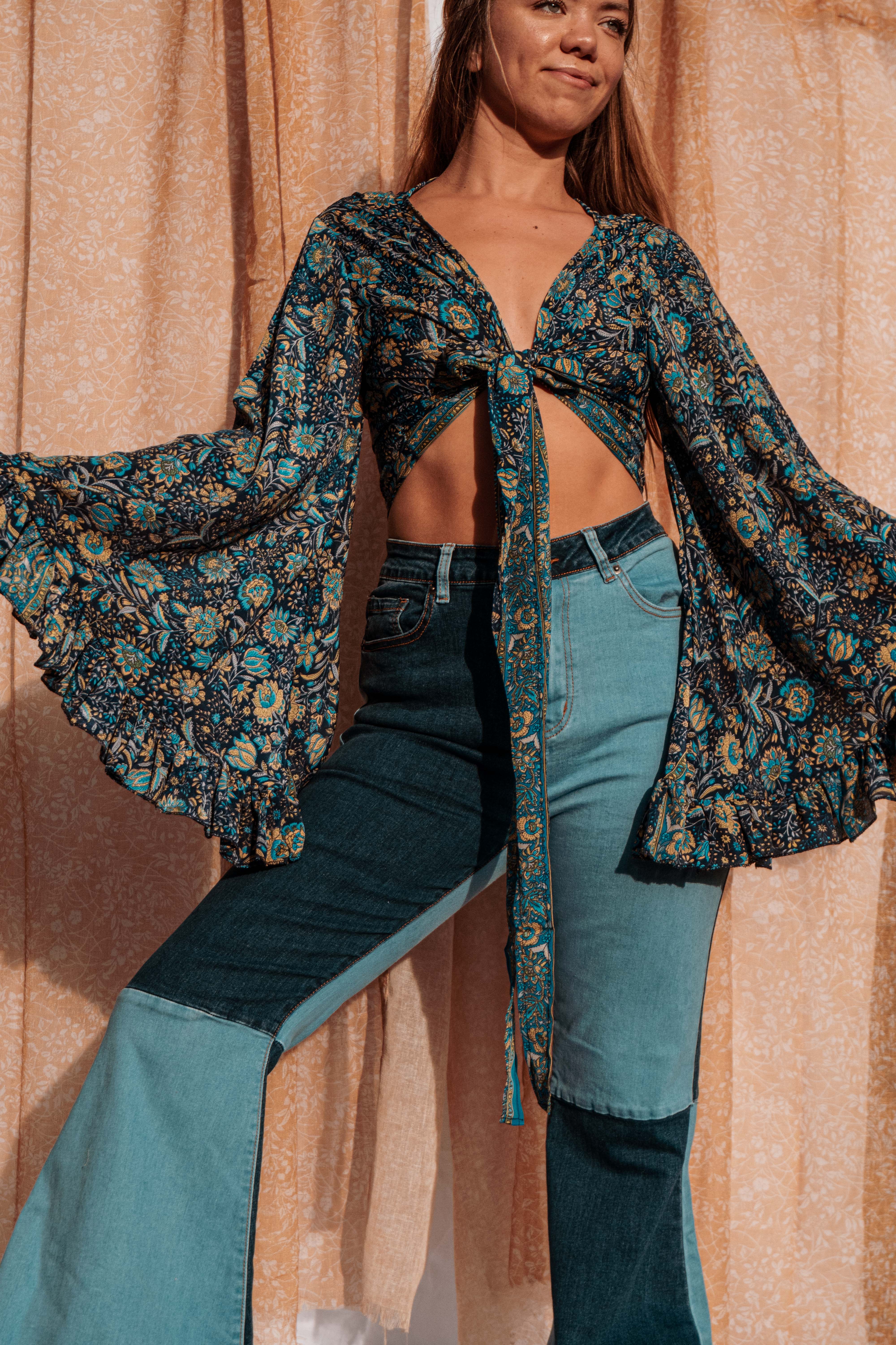 Gardenbelle Shop – Großhandel Bluse – Damen – Glockenärmel Hippie Boho Wickeloberteil, PLUS-Größe verfügbar3