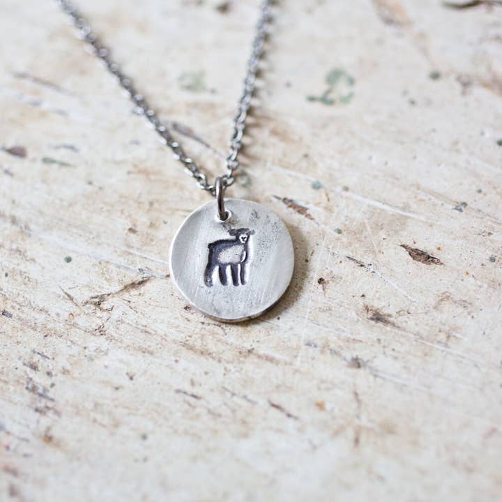 Collier Agneau pour la vente par Farmhouse Moon