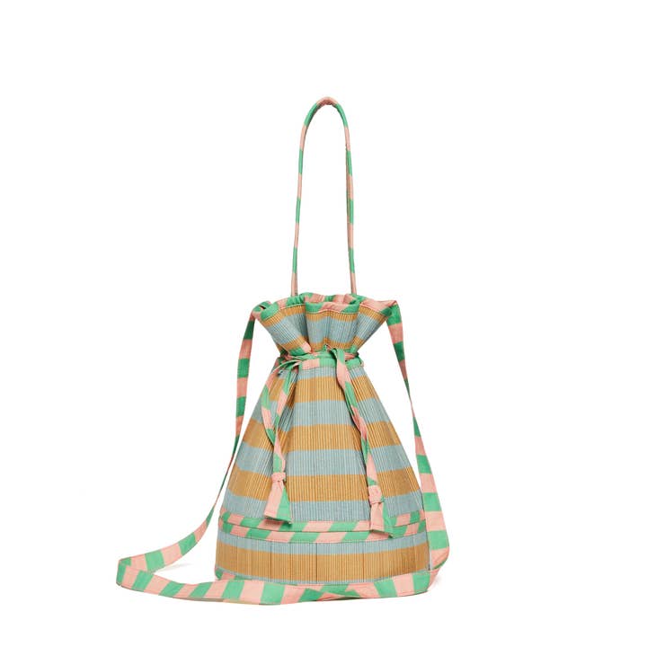 Sunset Samba Midi Leisure Tote and other Purchase Wholesale murray cod. Free Returns & Net 60 Terms on Faire trending on Faire.