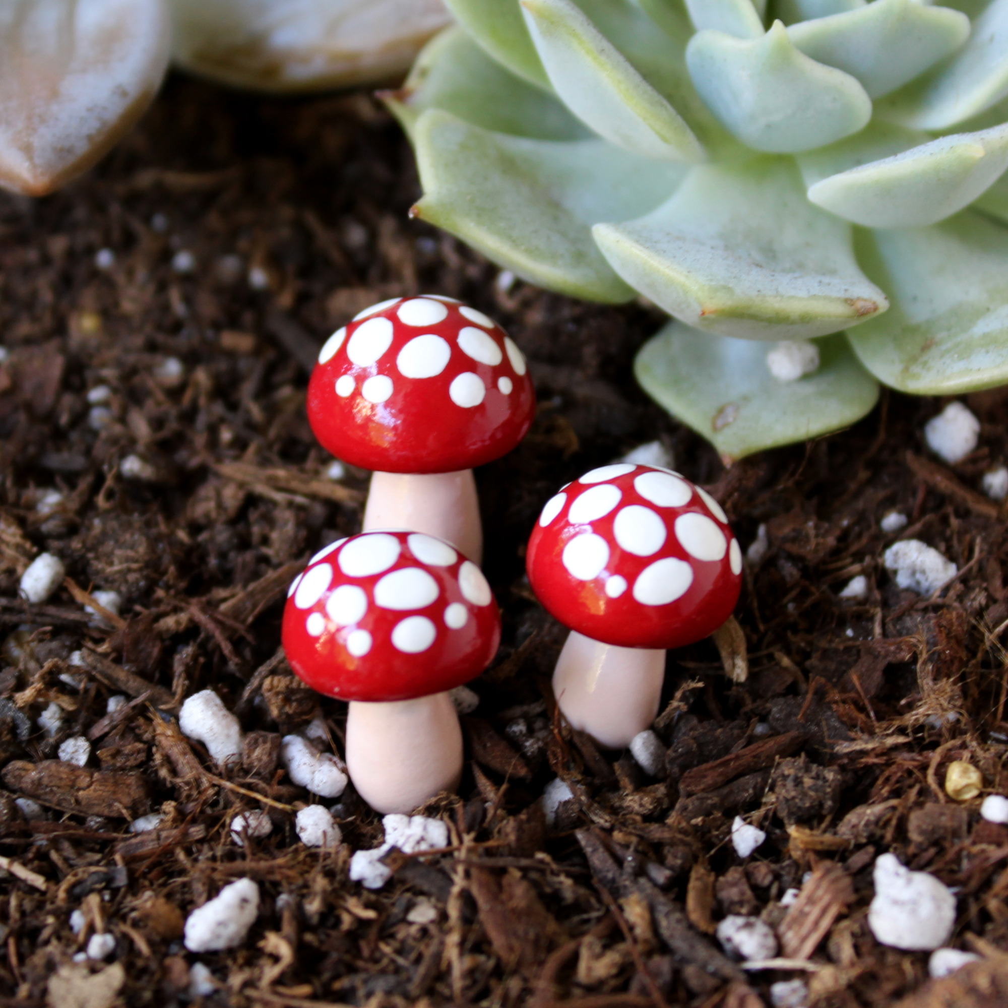 Miniature Figurine Fairy Garden ~ Small Blue Enchanted Mushroom FAE ~ New 