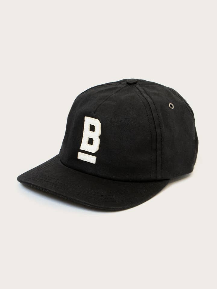 Gorra encerada plana B, negra para venta al por mayor de Bridge & Burn