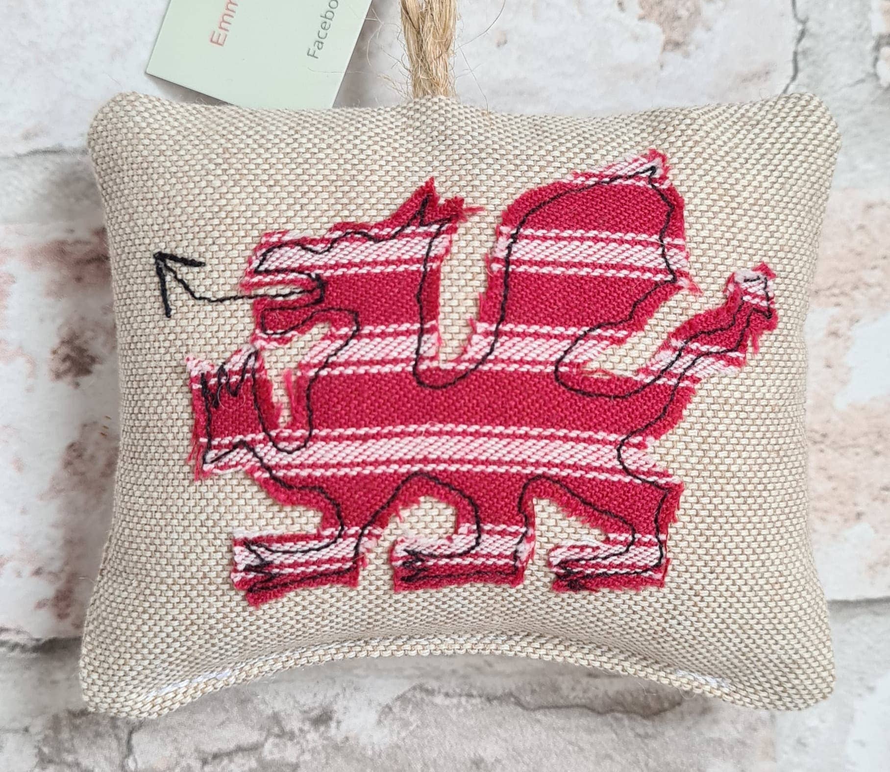 Sweet Williams – wholesale Ornament – Welsh Dragon Hanger