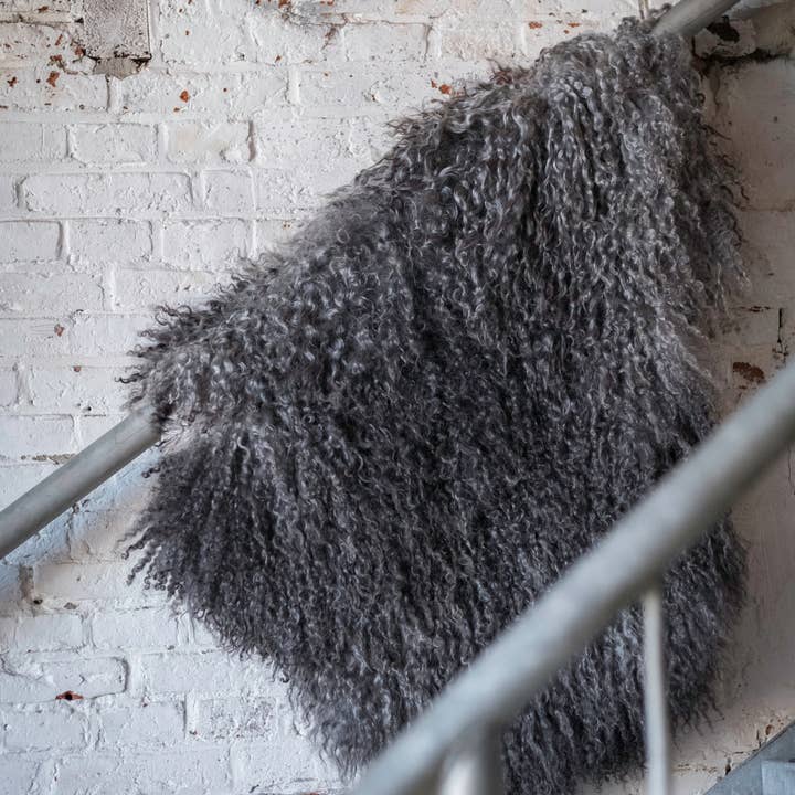 Van Buren – Großhandel Überwurfdecke – Gotland Schaffell