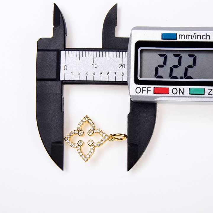 Beads Creation - Wholesale Individual Charm/Pendant - Gold Filled Four Leaf Clover Flower Charm Pendant, CP0166