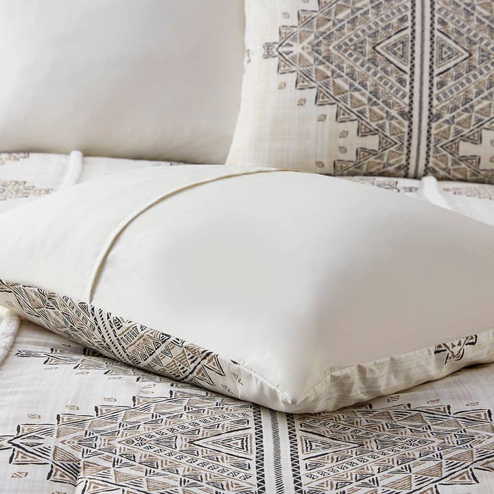 Olliix - Wholesale Bedding Set - 4 Piece Boho Printed Comforter/Duvet Cover Set, Beige/Ivory9