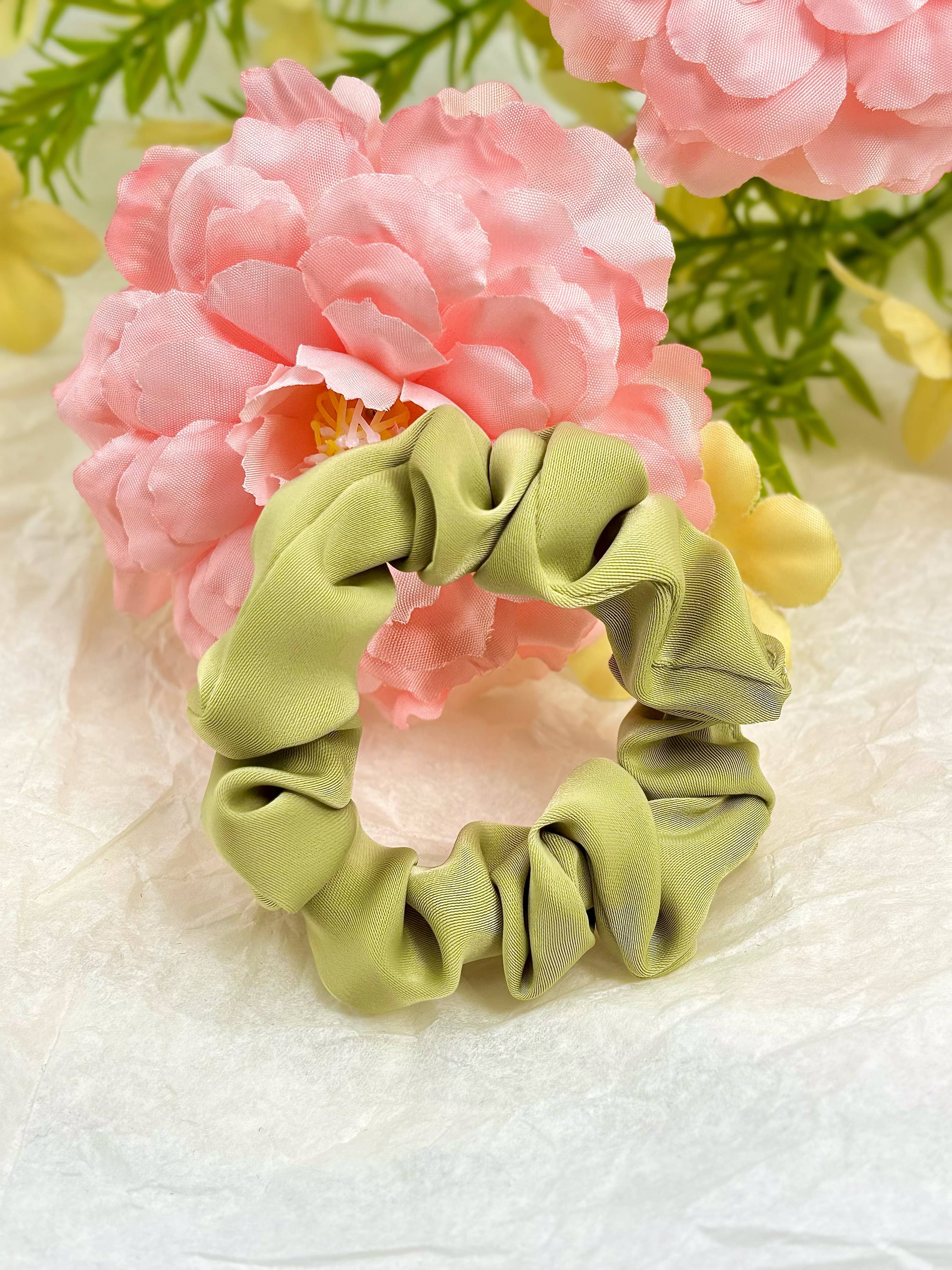 BYREN | ÉLINE L'ATELIER – wholesale Hair accessories set – Women’s – Satin Elastic Scrunchies 8cm FQ910