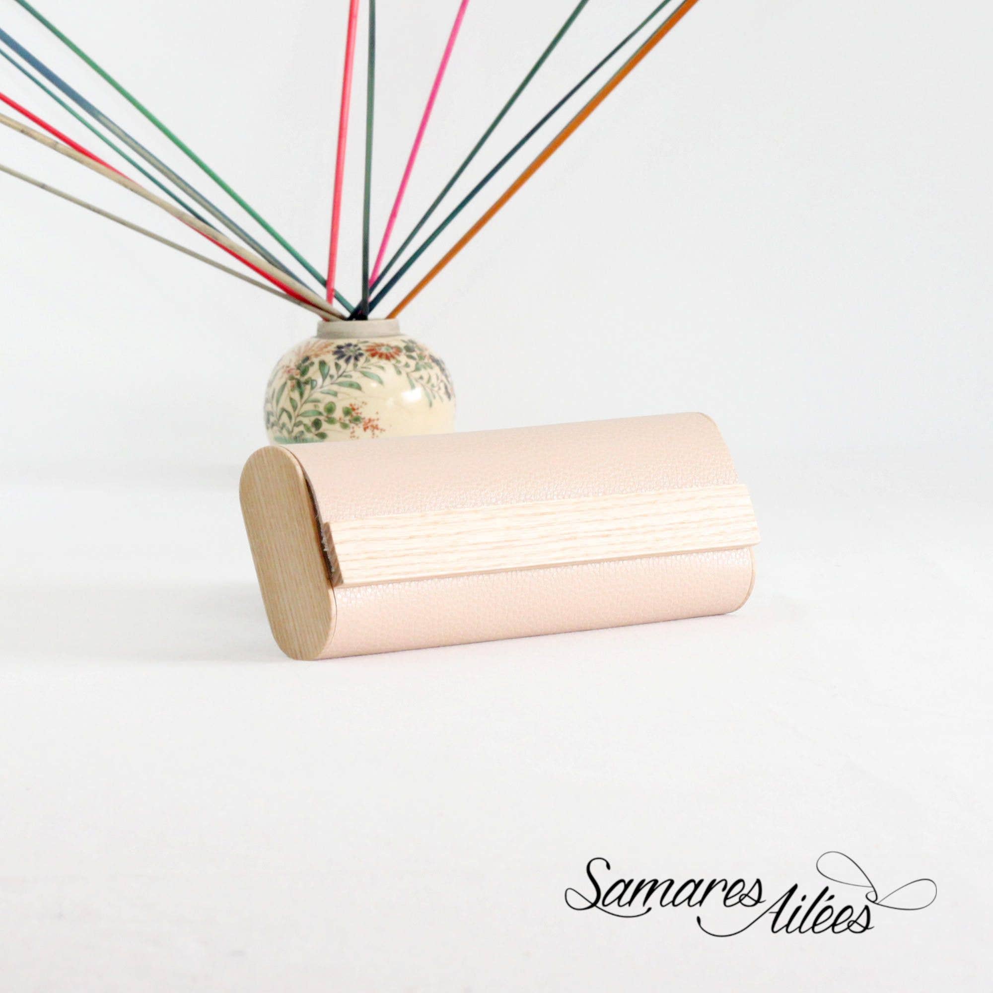 Samares Ailées - Wholesale Eyewear Cases & Holders - Unisex - “Marie” Wood and Leather Eyeglass Case0