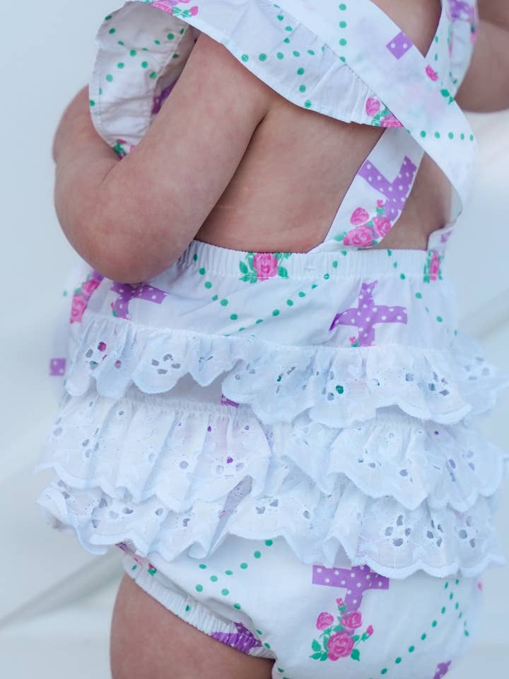 Posh Pickle – Engroshandel Bodysuit - Baby – Grace Cross Print Øjle med flæset boble