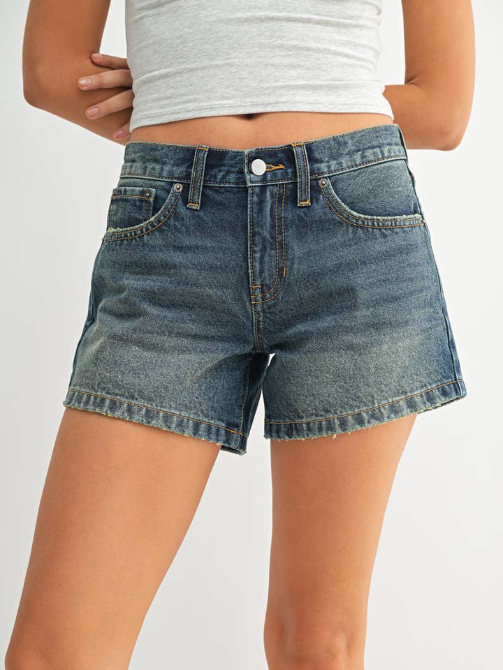 DH821N - V MD - Mid Rise Baggy Vintage Short for wholesale by JBD