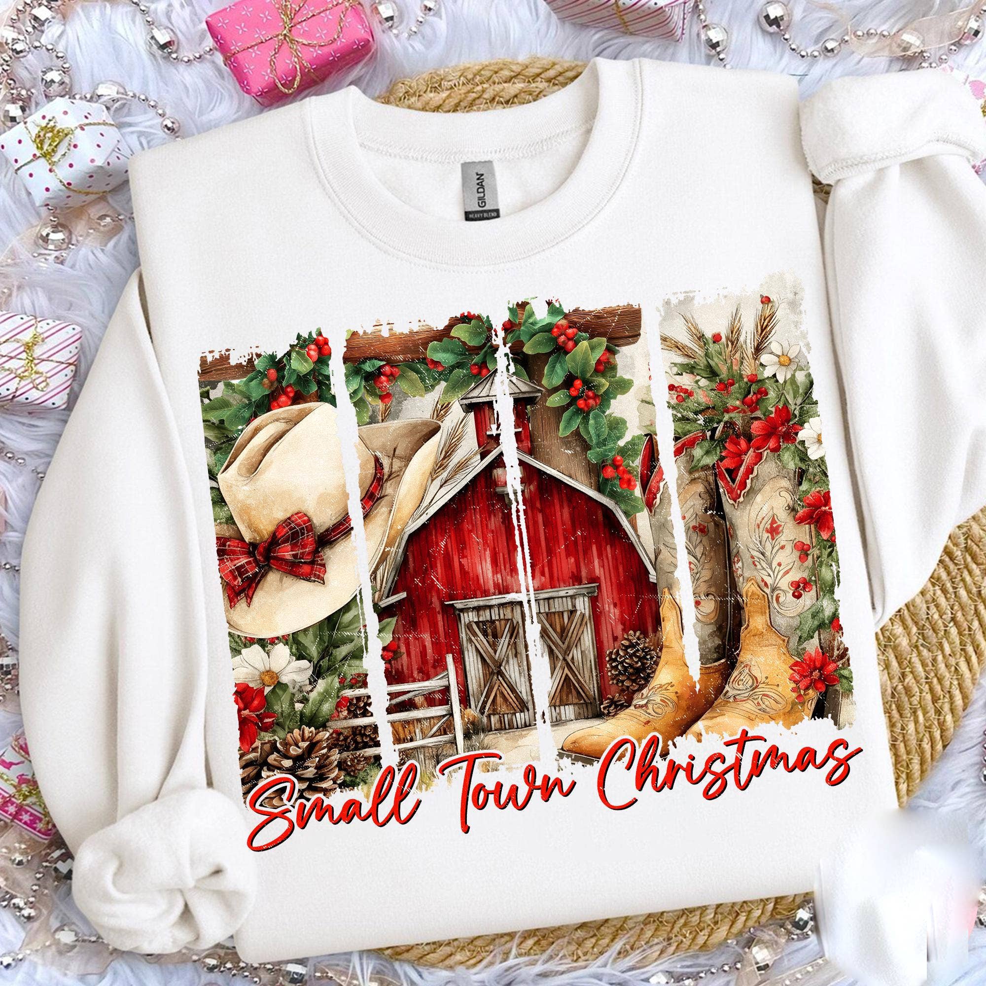 NVC Ecommerce LLC - Vente T-shirt à imprimés – femme - T-shirt de Noël Vintage Petite Ville, Sweat-shirt de Noël Rétro0