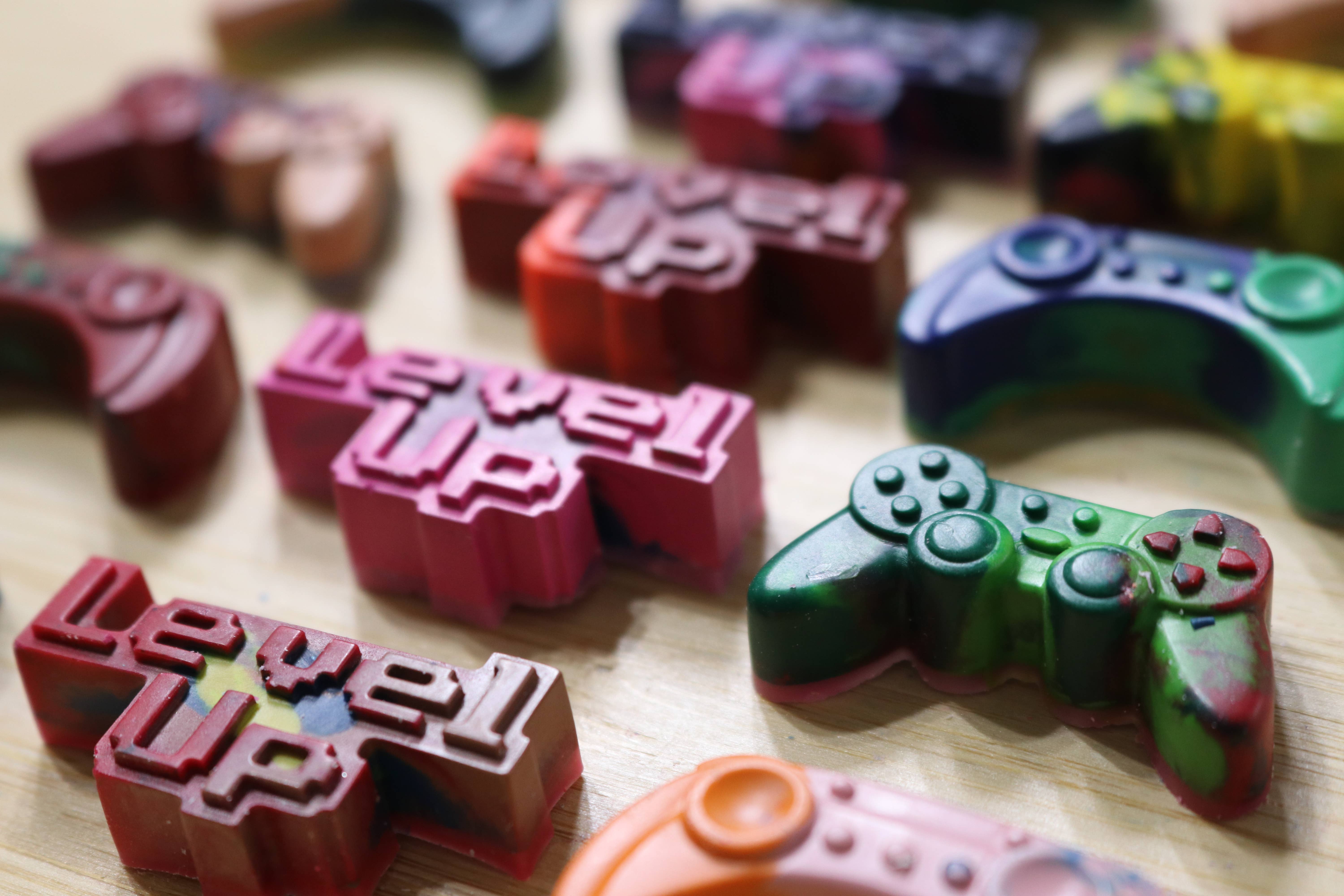 Color Me Crayzies™ - Wholesale Crayons - Kids & Baby - Game On! Crayzies (12 Count)2