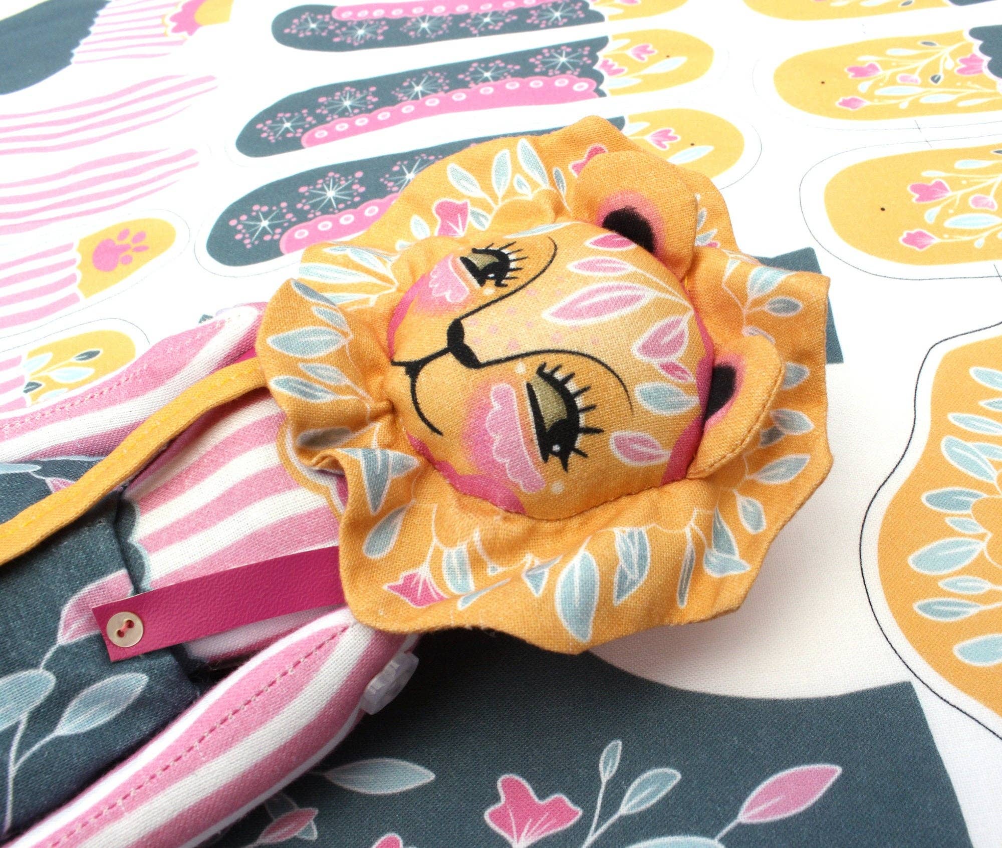 Miss Ella - Wholesale DIY Craft Kit - DIY Dolly Kit - Auroara the Circus Lion Doll3