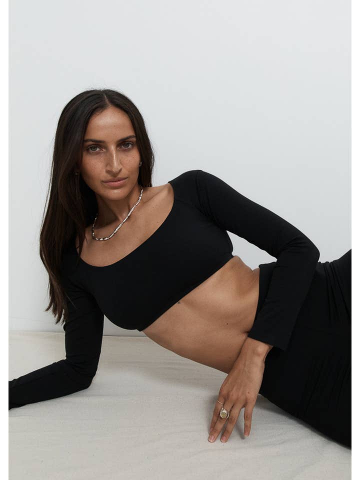 Pinky & Kamal - Wholesale Tank Top - Women's - Long Sleeve Crop - Black - Organic Cotton/Bamboo