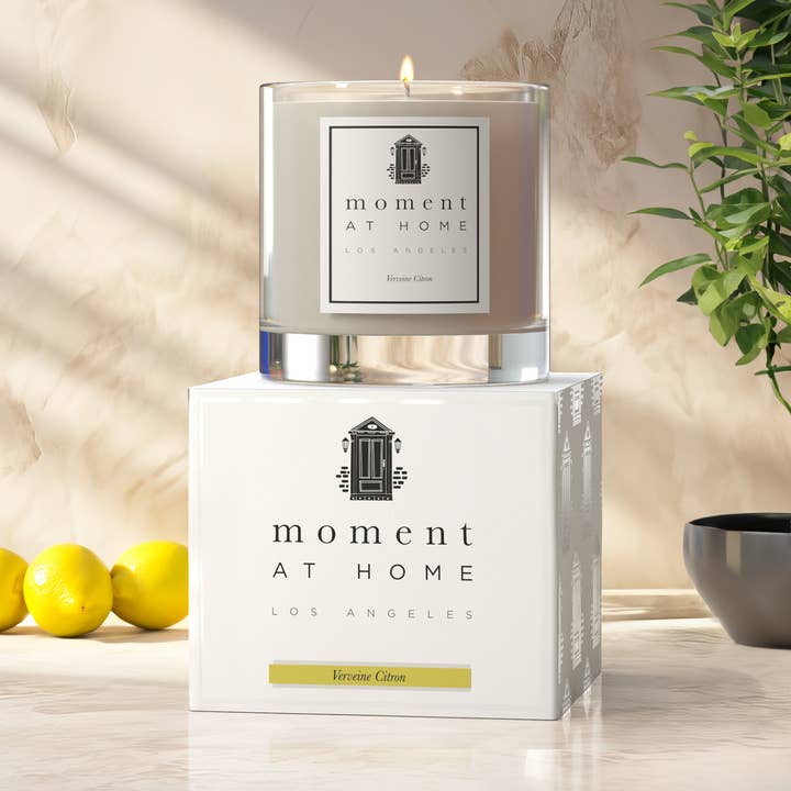 Bougie parfumée en boîte de luxe Verveine Citron pour la vente par Moment At Home