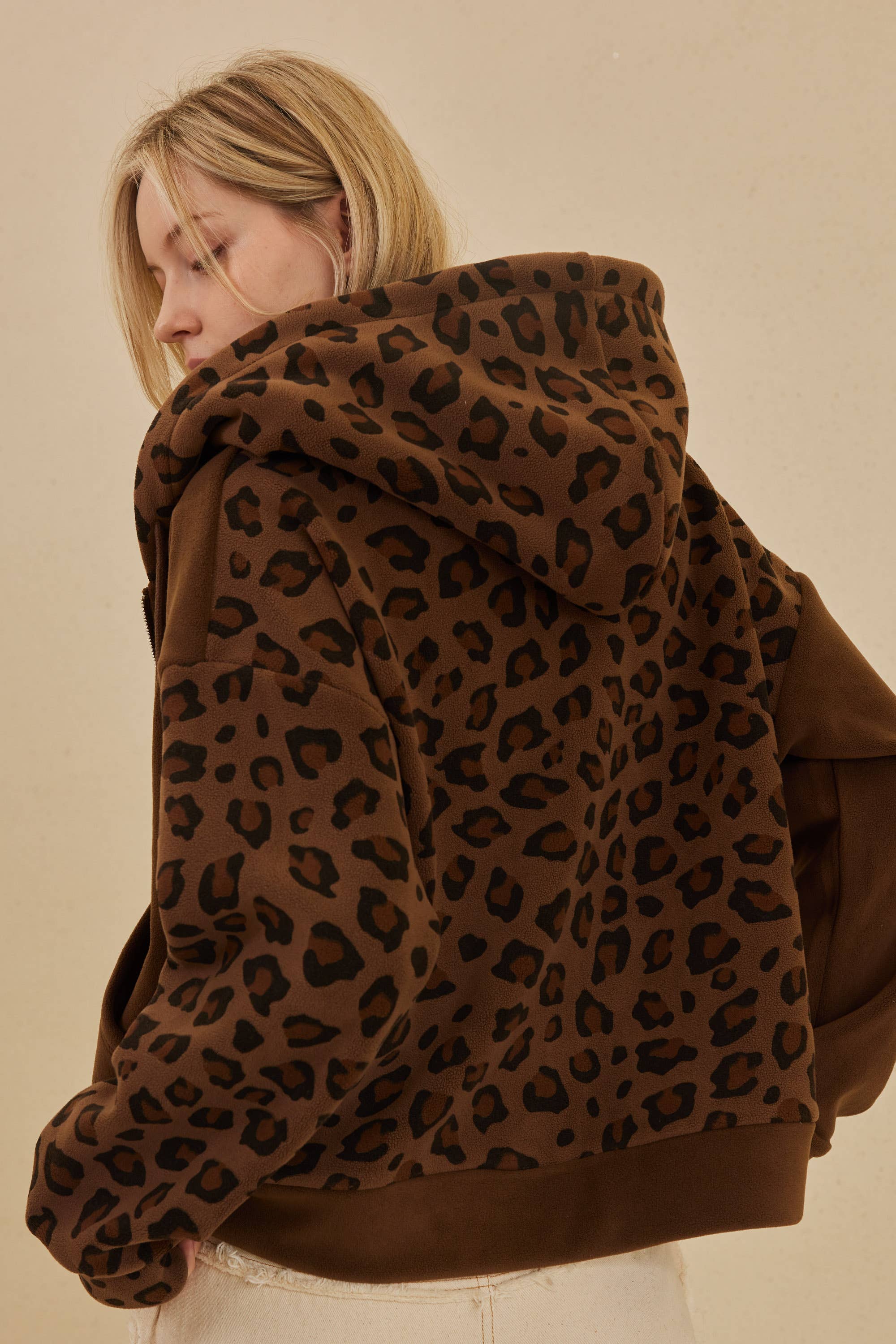 Mello. - Wholesale Hoodie - Women's - Zip Up hooded Sweatshirt with Leopard Print3