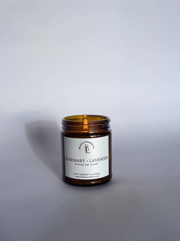 Rosemary + Lavender Candle - 7 oz. Amber Glass voor wholesale door Black Lavender Co.