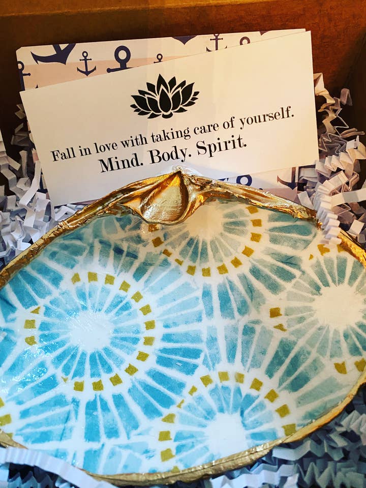 Plat en coquillage - Tie-Dye pour la vente par Shore Hustle