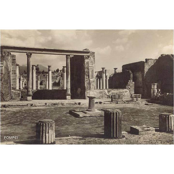 Vykort IT-91 Kolonner och Ruiner i Pompeji för wholesale av Found Image Press