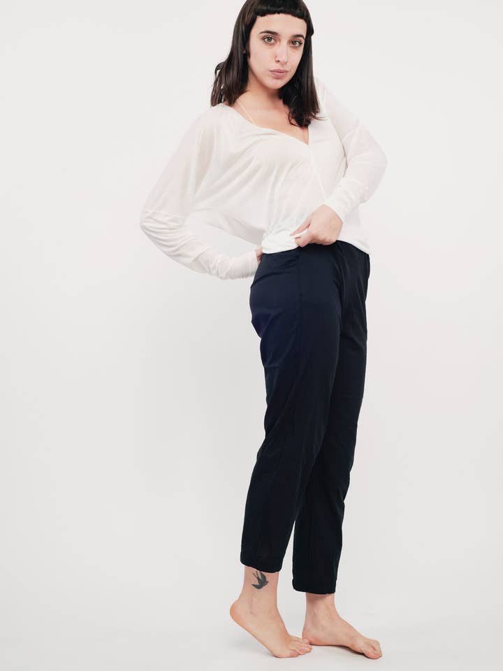 Slim cotton trousers for wholesale by Aboutalisa