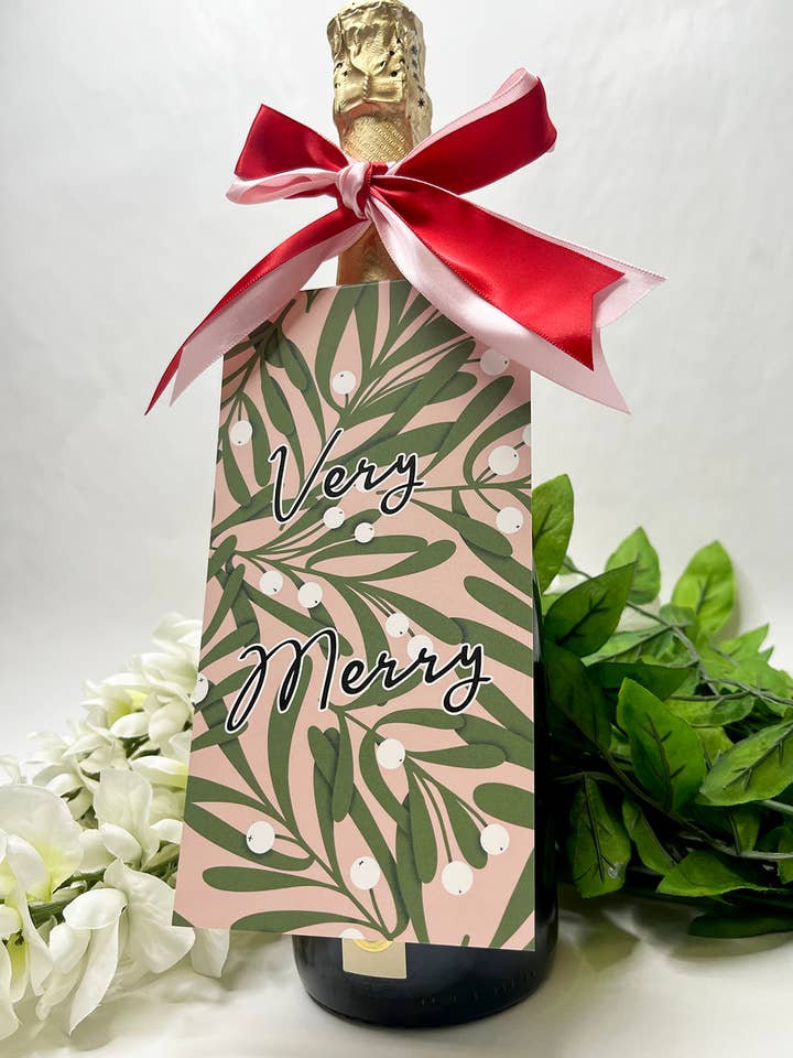 Geschenkanhänger für Weinflaschen mit Aufschrift „Very Merry Christmas“, für den Großhandel von Katherine Designs & Co.
