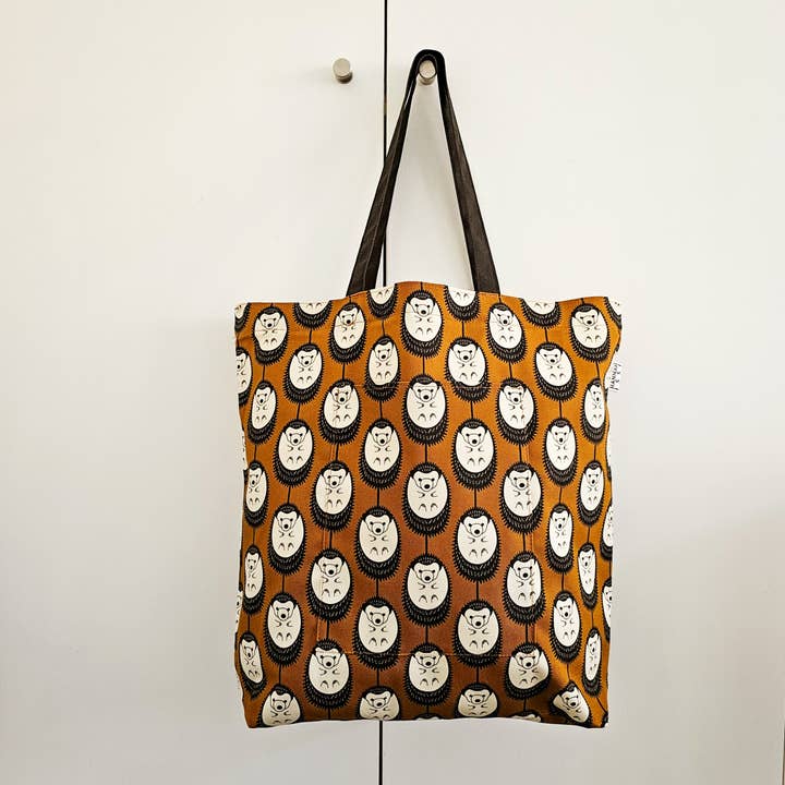 HEDGEHOG SHOULDER BAG for wholesale by Hannah Issi