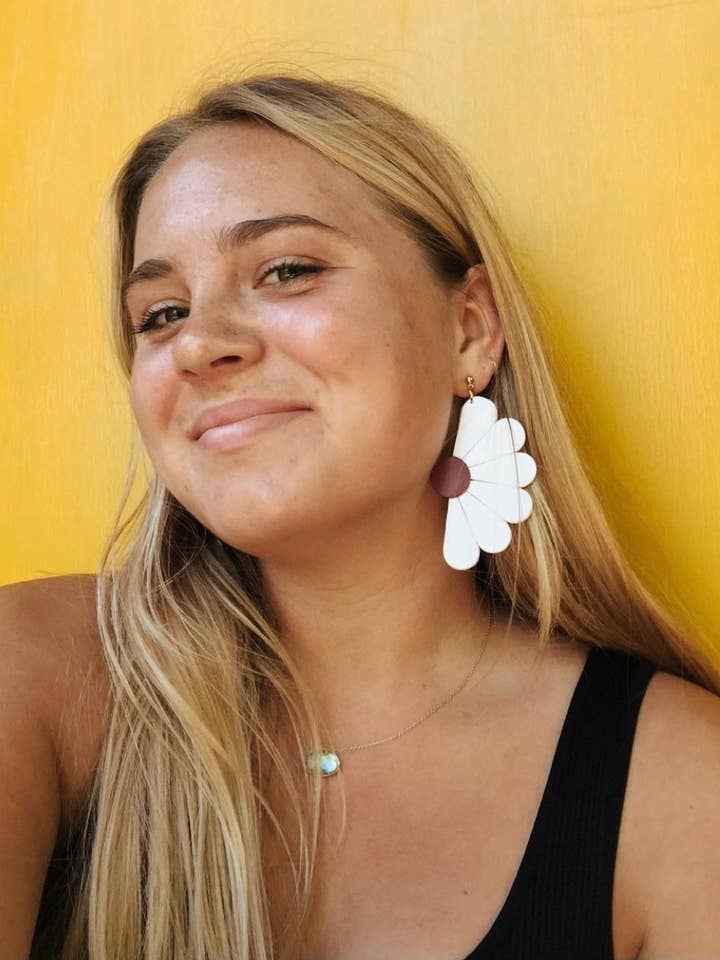 DAISY WINGS for wholesale by Art By Avary