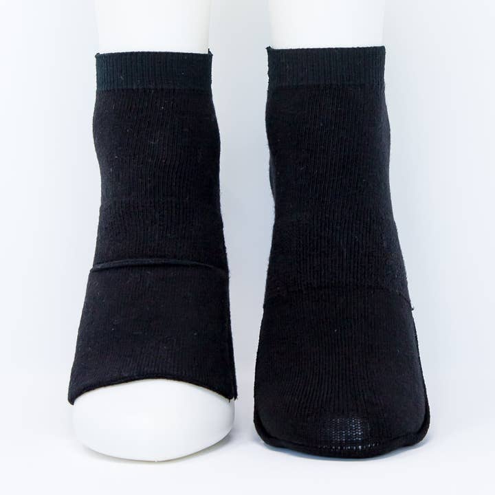 Adult Yoga Socks with Compression | Black for wholesale by Sockabu