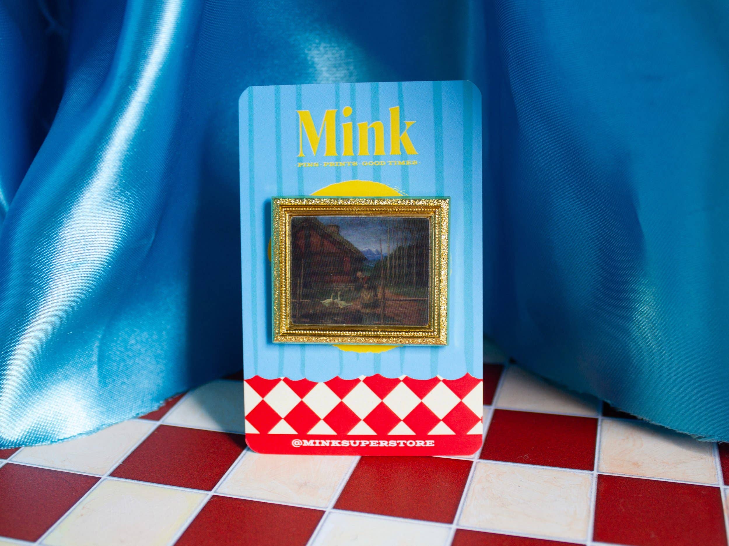 Mink - Wholesale Lapel Pin/Button - Cursed Painting from The Witches (lenticular pin)2