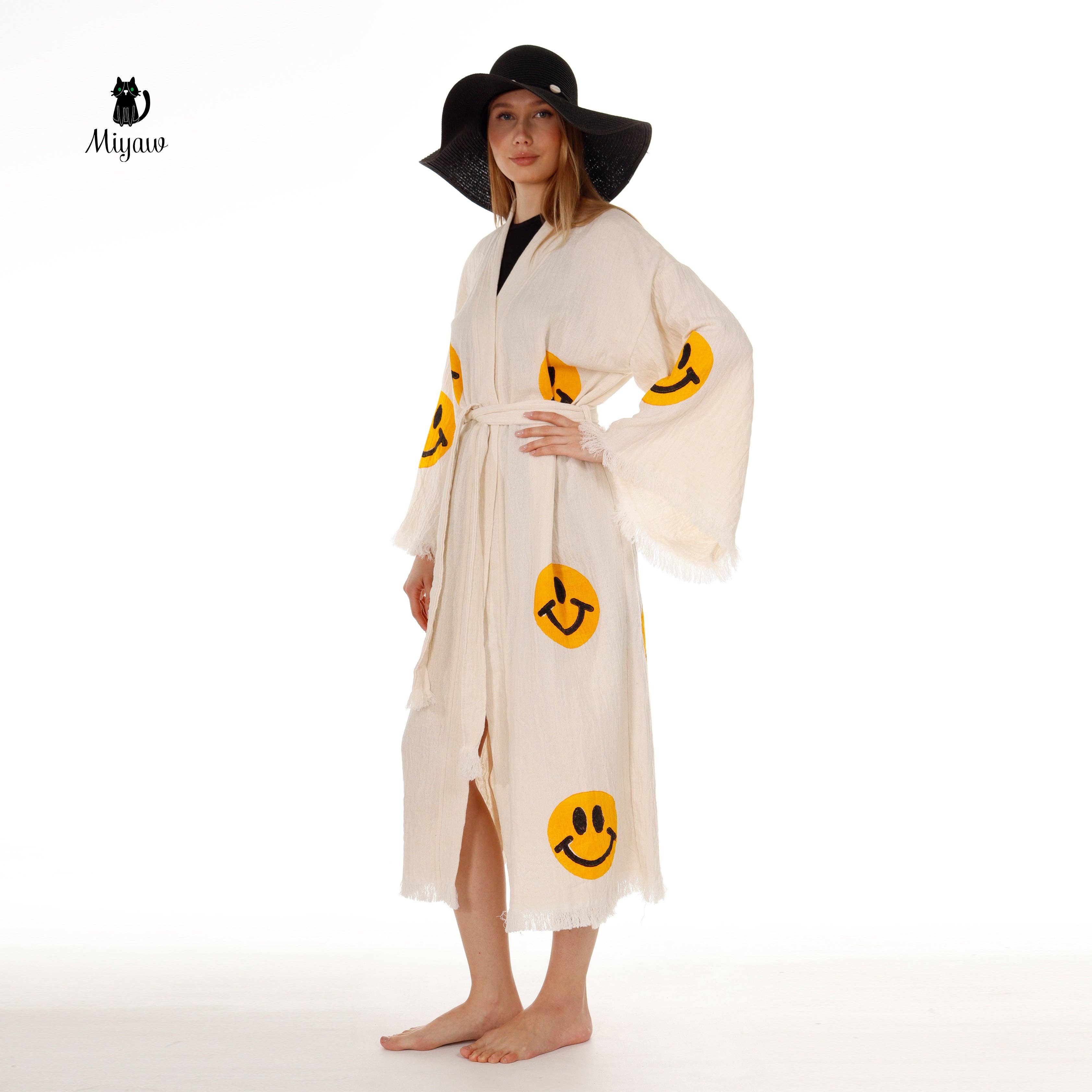 Beige Kimono Caftano in Cotone all'Ingrosso con Faccia Sorridente – Boho Chic in vendita all'ingrosso su Faire2