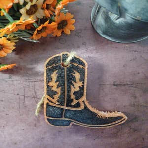 Howdy Cowgirl Boot 16 oz glass cup – Desert Bloom Darlin