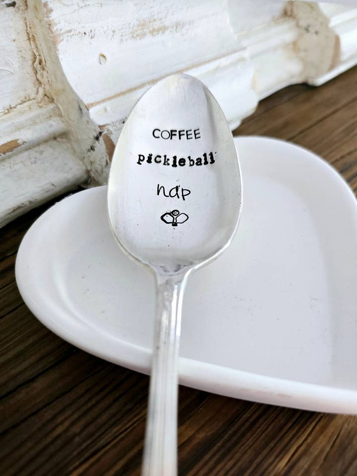 Coffee Pickleball Nap voor wholesale door Wandering Tulips