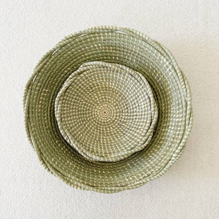 Amsha - Wholesale Basket - Sweetgrass Twisted Rim Basket