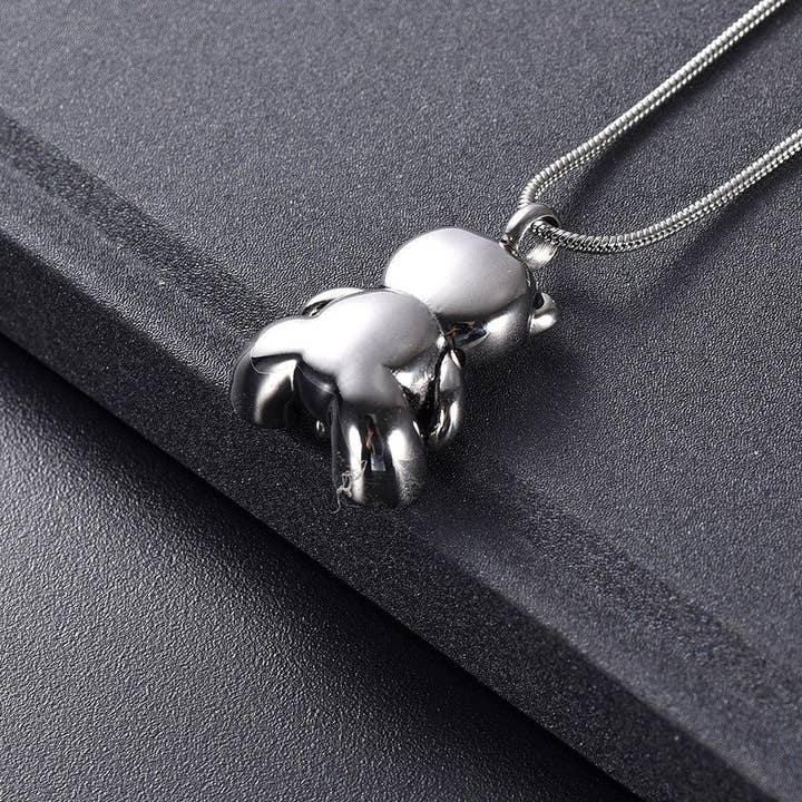 Cherished Emblems - Wholesale Halskettinghanger - Leuke teddybeer met hart crematie urn ketting13