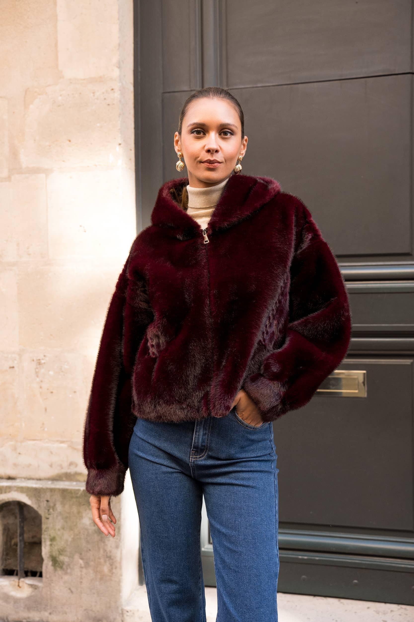 Attentif Paris - Wholesale Fur/Faux Fur Coat - Women's - Short coat with hood in faux fur with braided details24